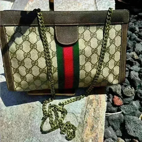 Gucci Ophidia Clutch Crossbody bag- 💯 authentic vintage clutch- interior intact - Picture 13 of 16